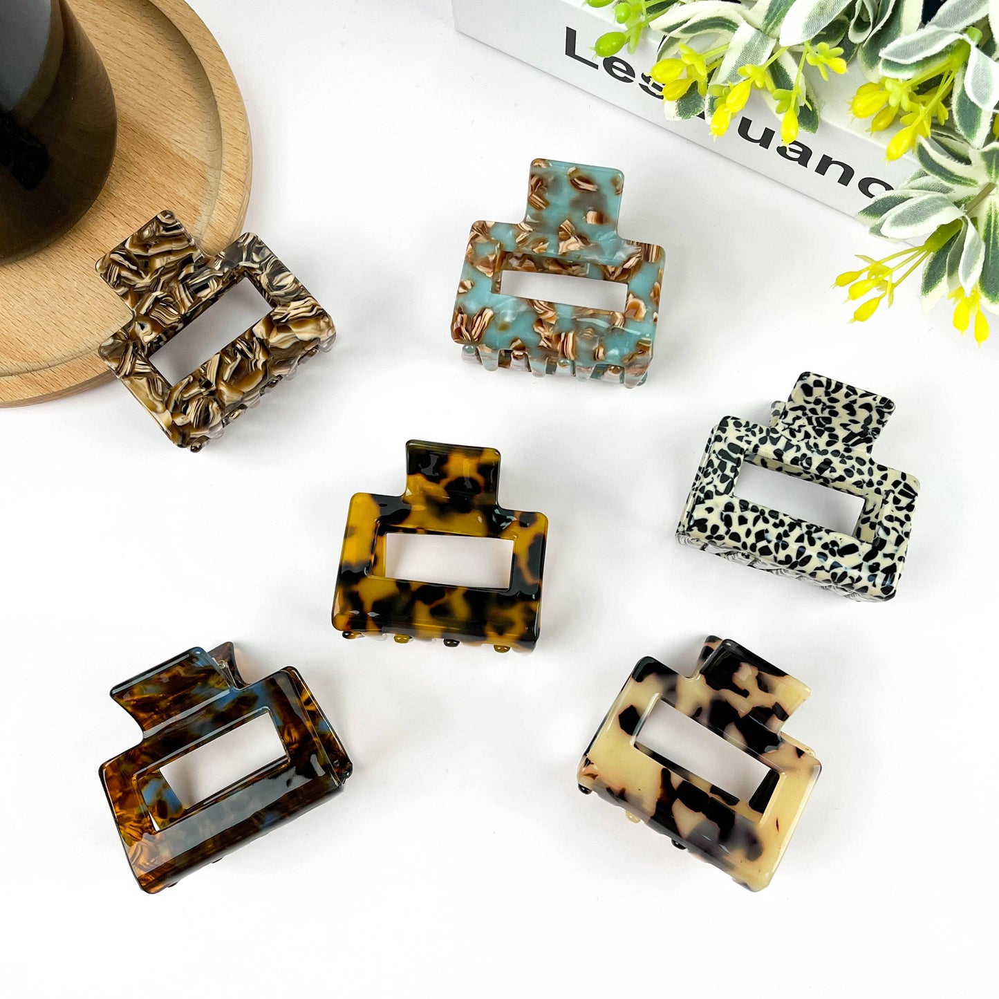 Lustrous Hair Clips