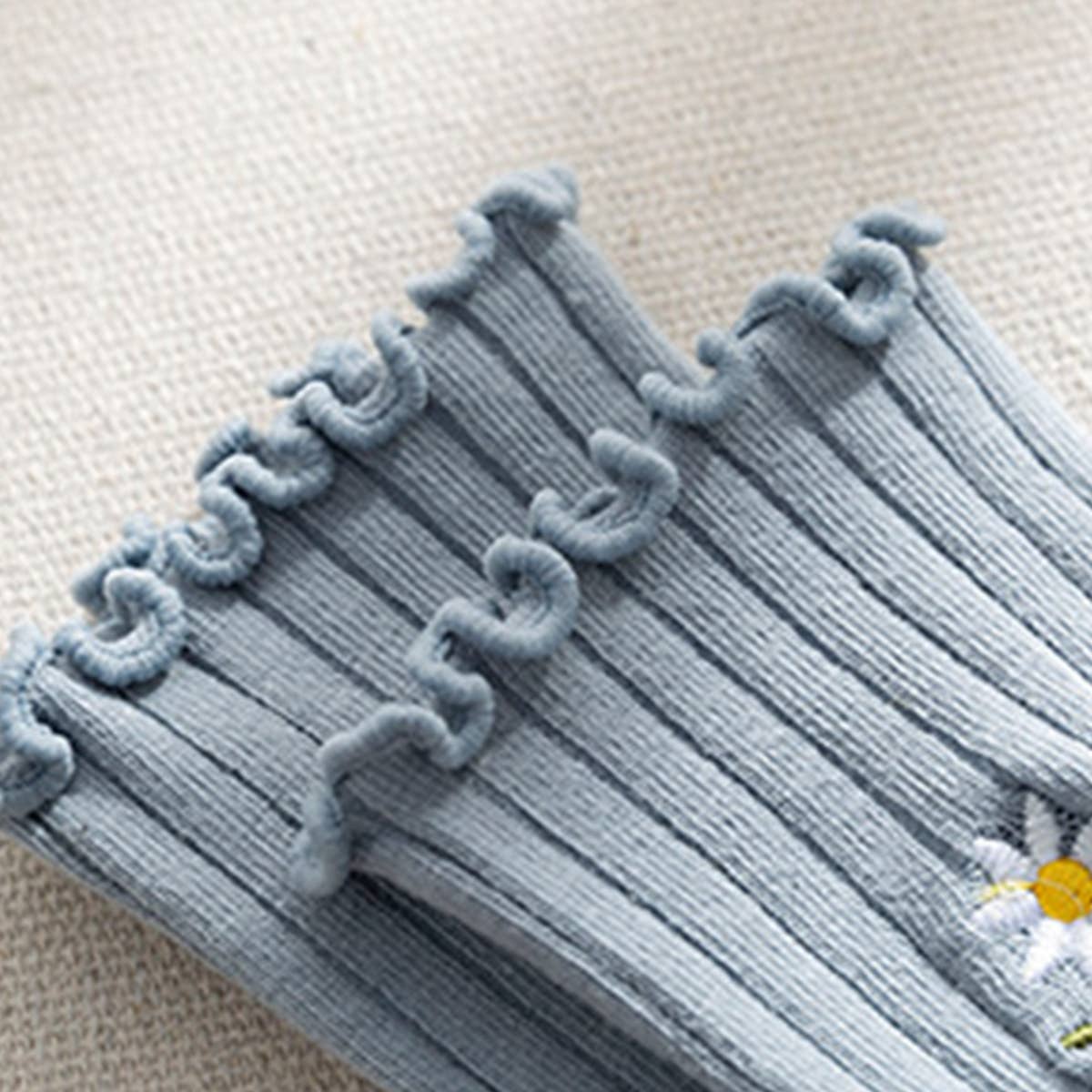 Flower Crew Ruffle Socks
