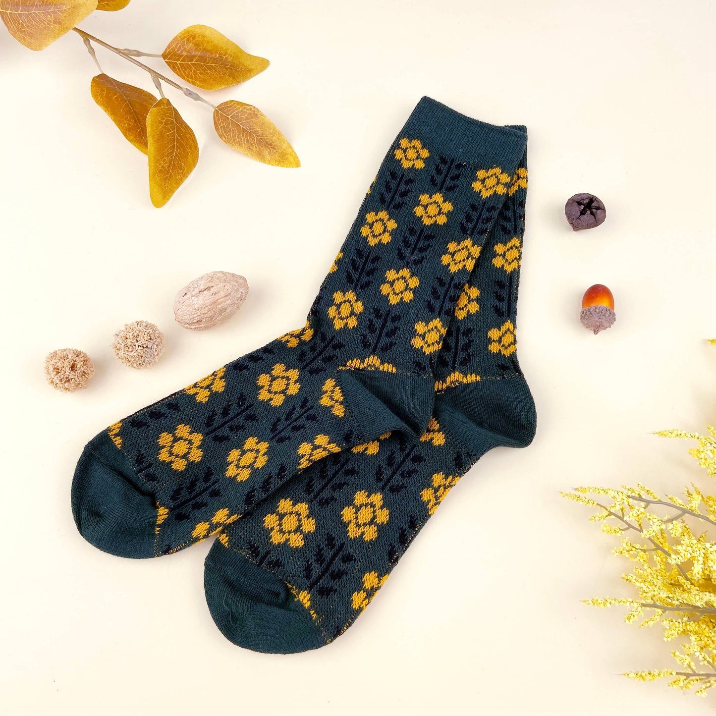British style retro combed cotton crew socks