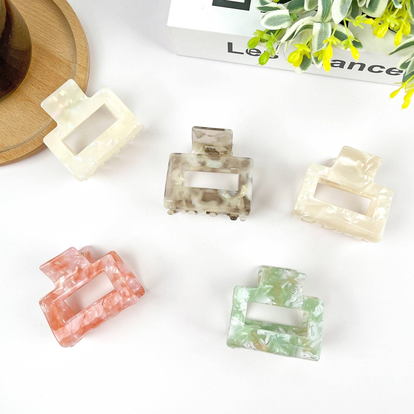 Lustrous Hair Clips