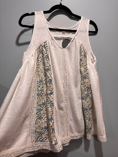 The Garden Path Tank – Pol Clothing Lace Trim Floral Panel Boho Tank