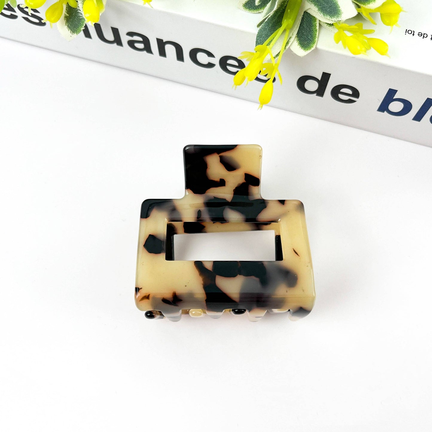 Lustrous Hair Clips
