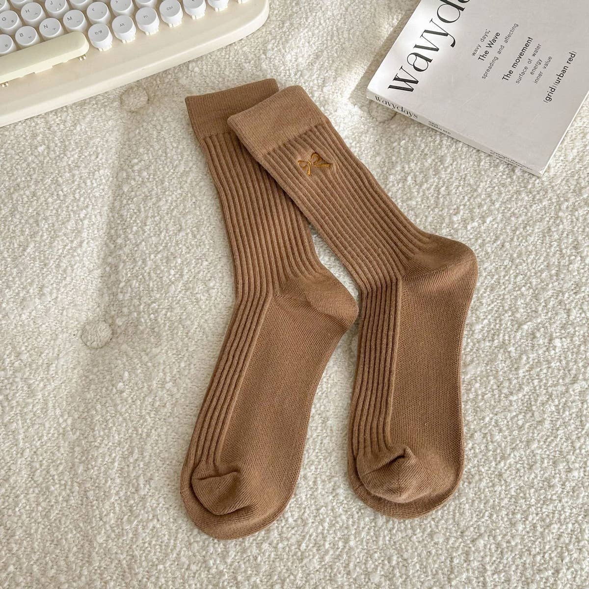 Bow Embroidered Crew Socks