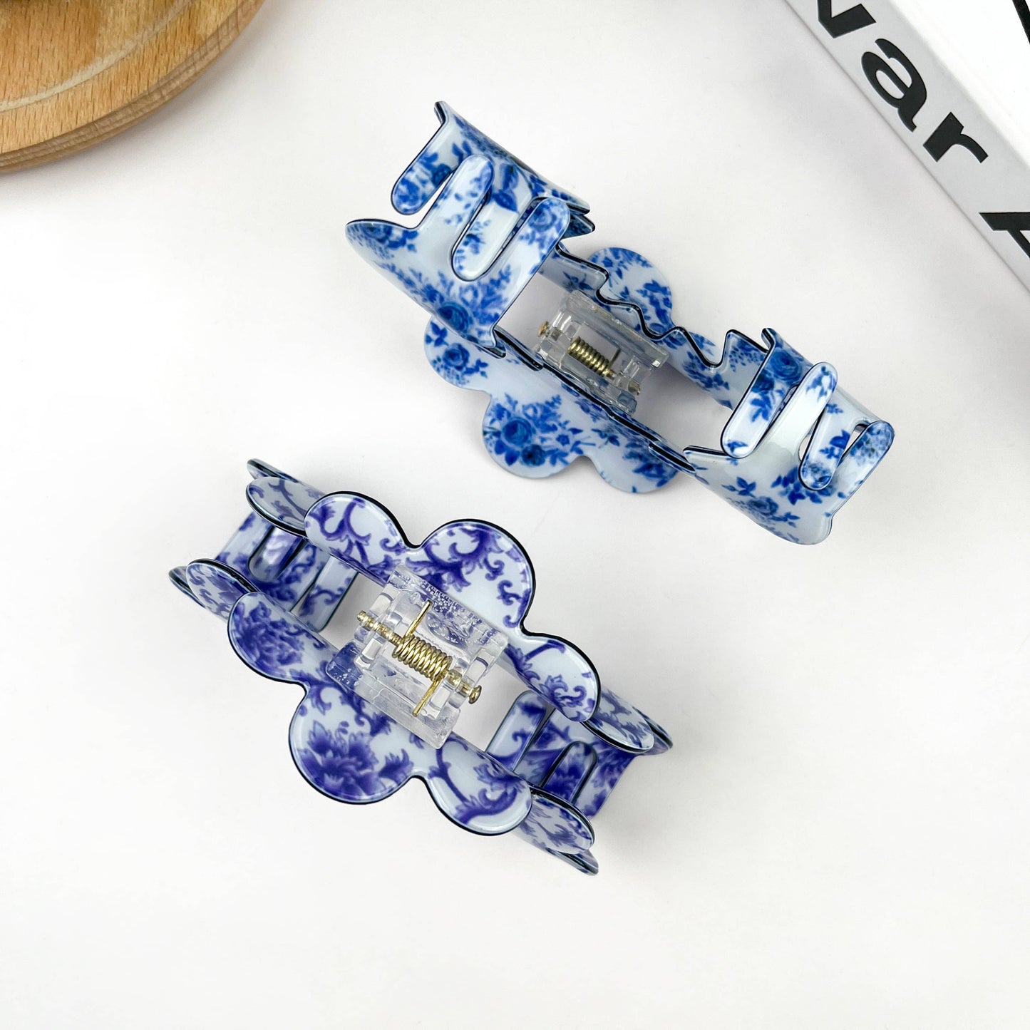 Elegant Blue Wave Hair Clip