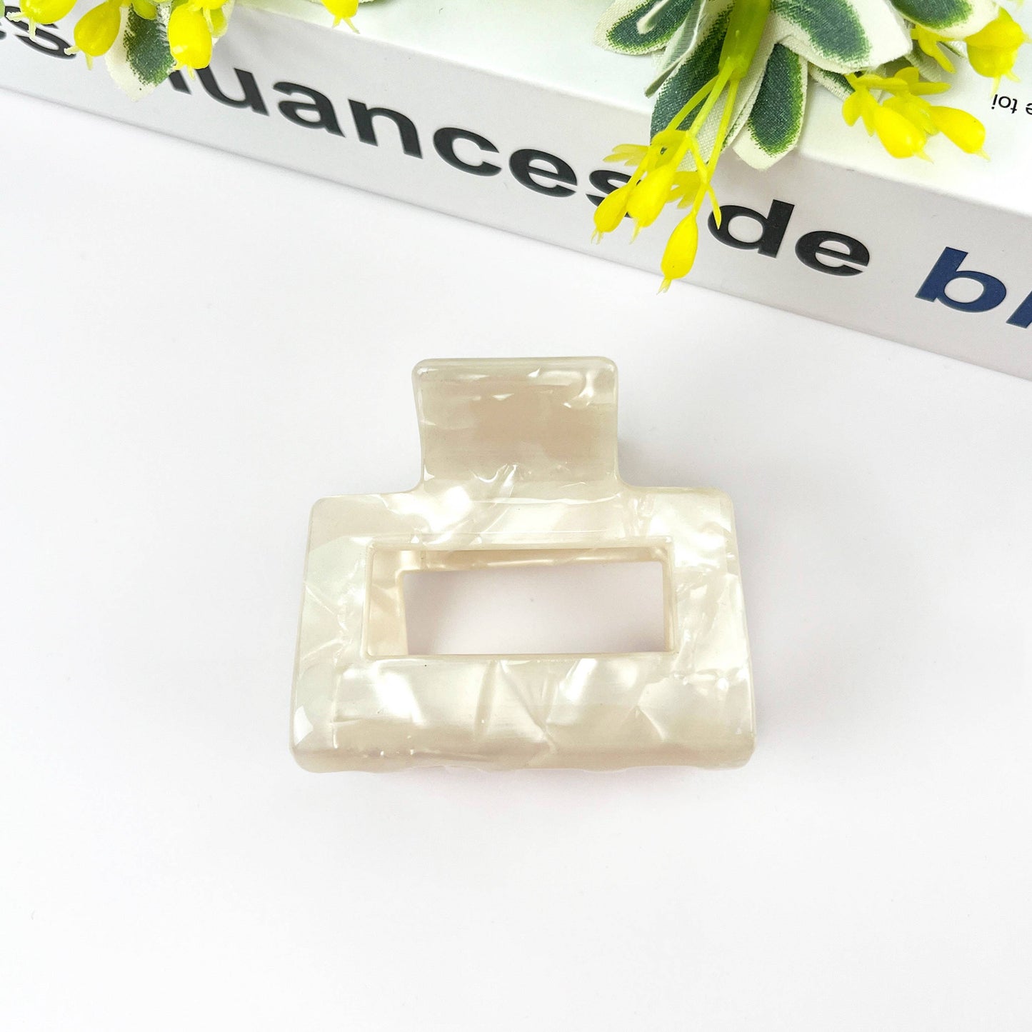 Lustrous Hair Clips