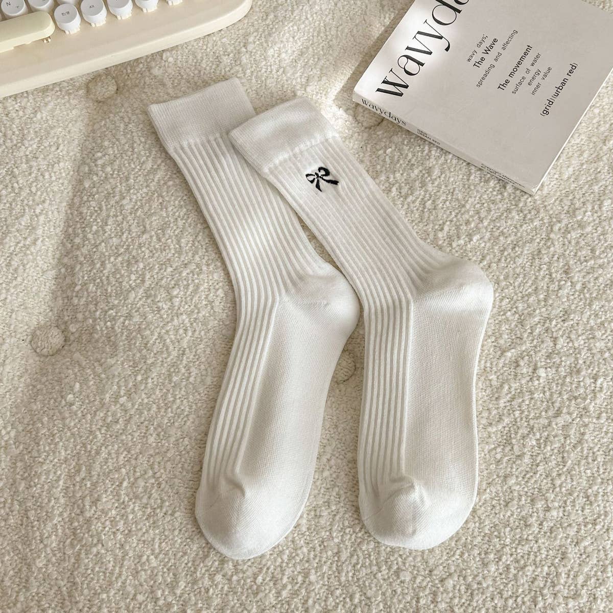 Bow Embroidered Crew Socks