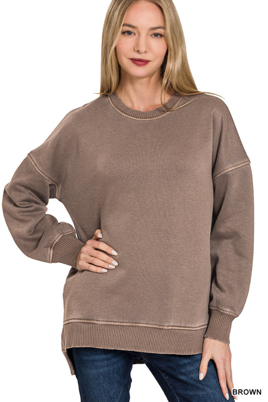 Pigment dyed fleece sweatshirt with pockets