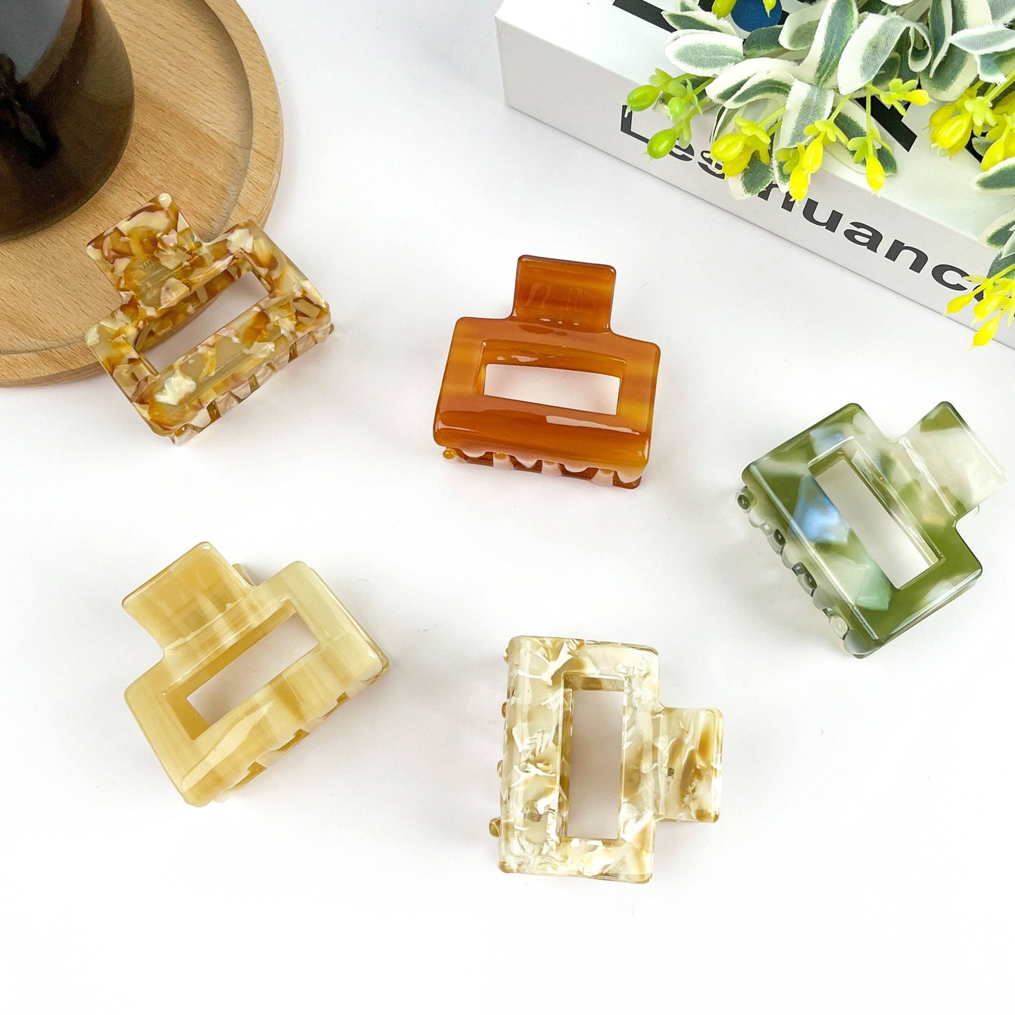 Lustrous Hair Clips